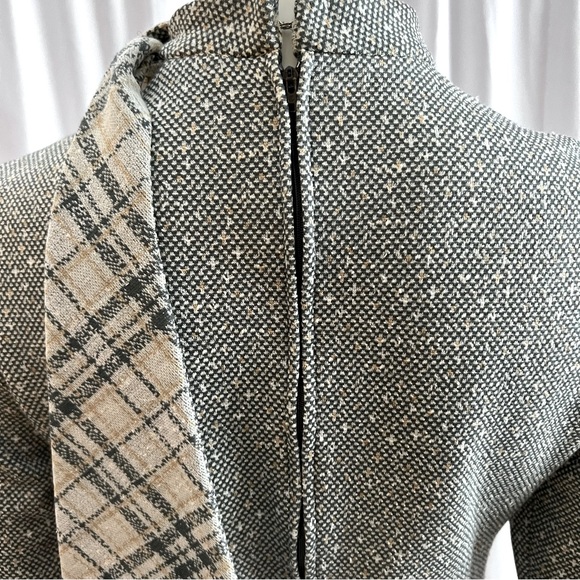 VINTAGE Leslie Fay double knit A-line dress with attached scarf. - Picture 11 of 11